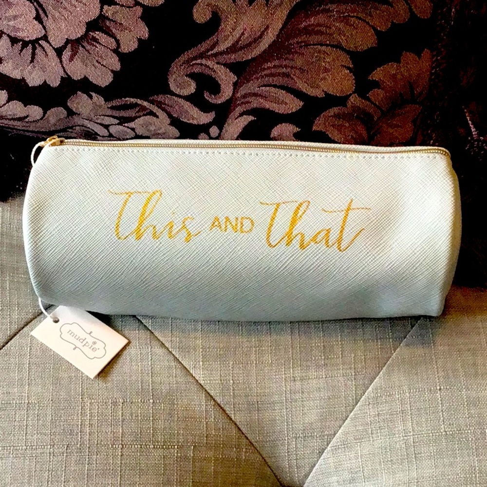 🌸 Mud Pie brush bag 💄 makeup pouch